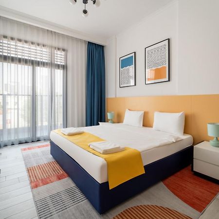 Izzzi Life Mint Aparthotel Dubai Bagian luar foto