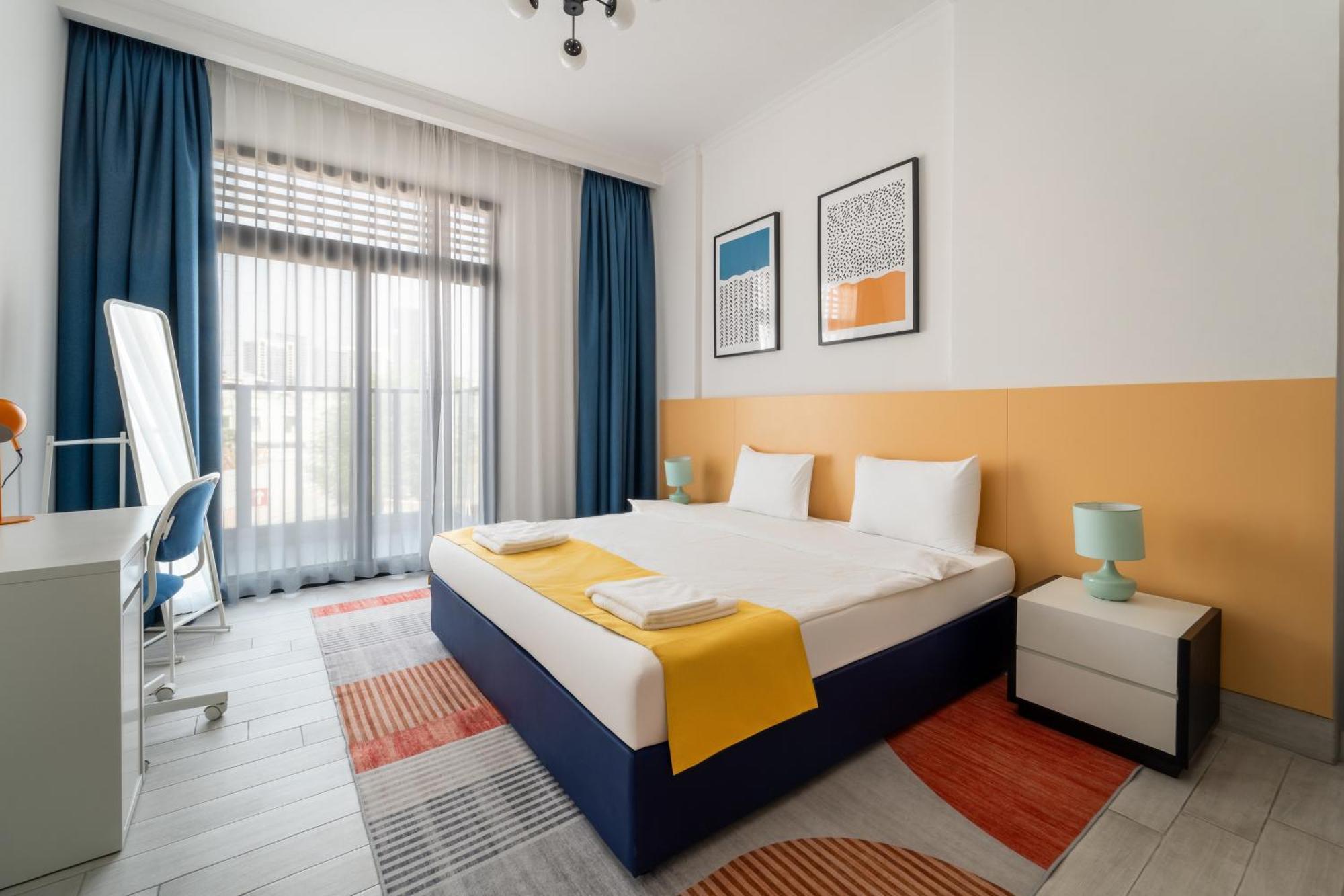 Izzzi Life Mint Aparthotel Dubai Bagian luar foto